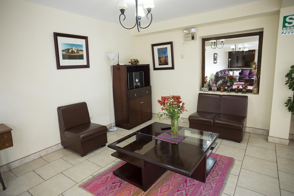 Yucay Plaza Inn Buitenkant foto